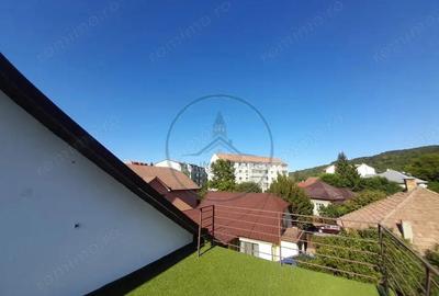 Casă cu Teren 257 Mp în Central