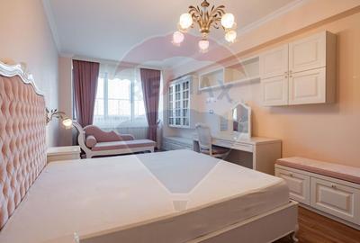 Penthouse de vanzare in Mamaia vedere frontala lac si marea Neagra - 24