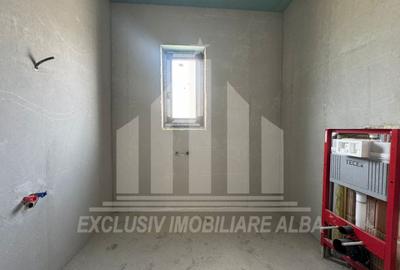 Casă individuală cu 4 camere cu Canalizare în Cetate - 8