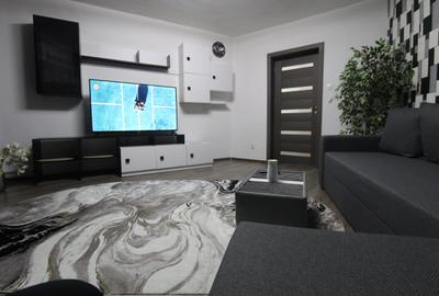 Piata Alba Iulia - Rond Alba Iulia - 3 balcoane - vedere integral pe fata - 2