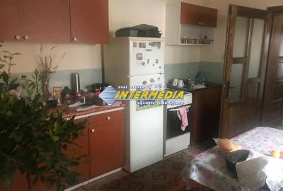 Casă individuală cu 3 camere decomandat cu Canalizare în Central - 7