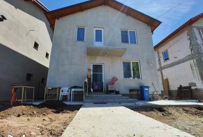 Casă cu 4 camere cu Teren 300 Mp în Agigea - 11