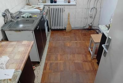 Apartament o camera Biserica Catolica centru parter inalt 40mp balcon - 5