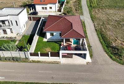 Casa moderna in Vladimirescu Via Carmina cu teren de 427mp - 2