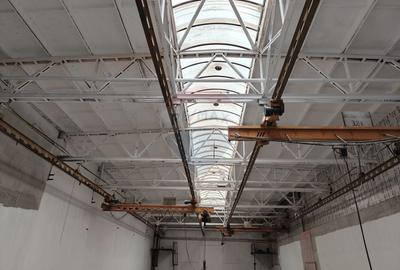 Spațiu industrial, de 1,360 mp, în Uzina 2 - 4