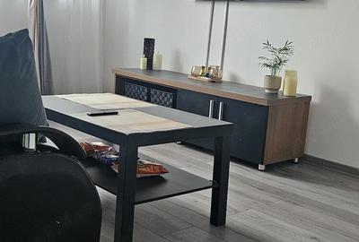 Apartament cu 3 camere semidecomandat în Apusului - 4