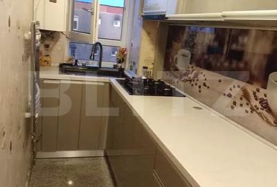 Apartament cu 3 camere semidecomandat, mobilat în Florilor - 4