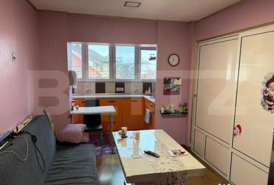 Apartament cu 3 camere decomandat în Lunei - 8