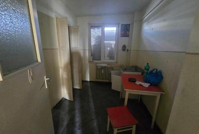 Apartament cu 2 camere  de vanzare  in Fagaras etaj 4 - 6