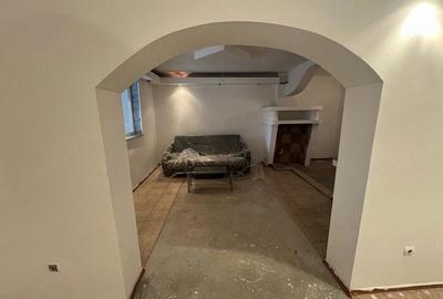 Apartament cu 3 camere decomandat în Bucovăț (Remetea Mare) - 2