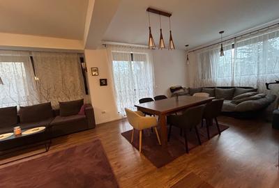 Casă individuală cu 5 camere cu Canalizare în Central - 2