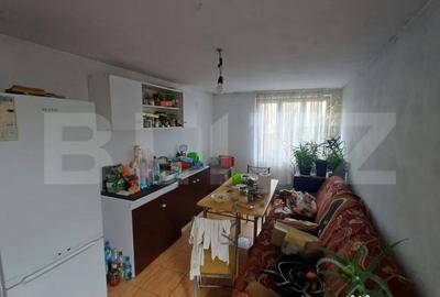 Casă cu 5 camere cu Teren 3900 Mp în Central - 3