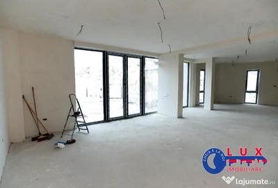 Spațiu comercial, de 69 mp, în Central - 7
