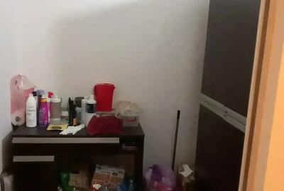 Vand garsoniera parter transformata in spatiu comercial - 2