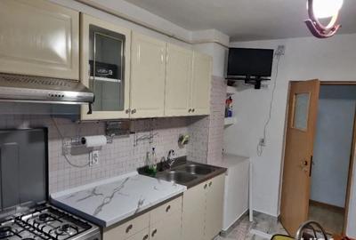 Apartament cu 3 camere decomandat în - 3