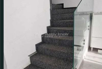 Casă cu Teren 300 Mp în Central