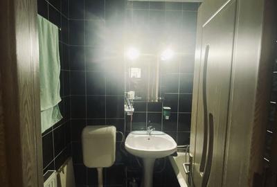 Apartament cu 3 camere decomandat în Războieni - 2
