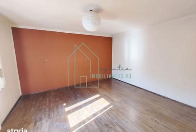 Casă cu 5 camere cu Teren 500 Mp în Central - 10