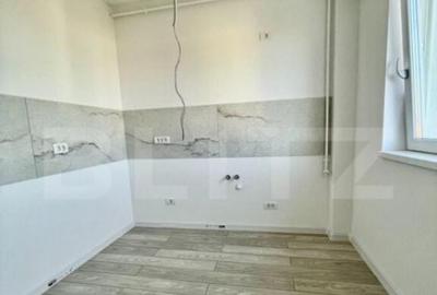 Apartament decomandat cu 2 camere + balcon,1 loc de parcare, - 2