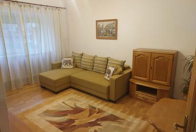 Apartament cu 3 camere decomandat în Alexandru cel Bun