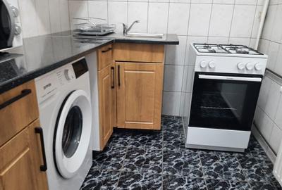 Garsonieră decomandată, mobilată în Titan - 8