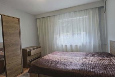 Apartament cu 2 camere decomandat în Rogerius