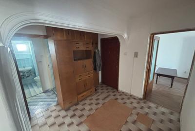 Apartament cu 3 camere decomandat, mobilat în Titan - 7