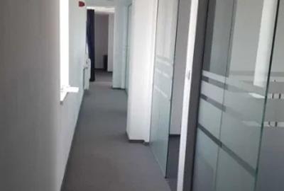 Spațiu comercial, de 460 mp, în Central - 6