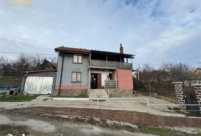 Casă cu 3 camere cu Teren 730 Mp în Bonț - 3