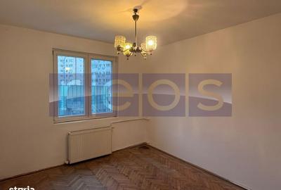 Apartament cu 3 camere decomandat în Dristor