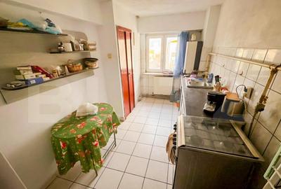 Apartament cu 4 camere decomandat în Decebal - 1