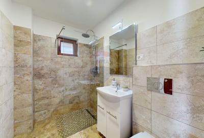 Hotel/Pensiune, de 386.45001220703 mp, în Lisa - 27