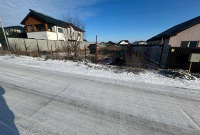 Teren Construcții intravilan de 1078 mp, în Est - 1