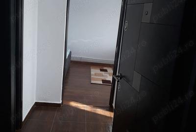 Garsonieră decomandată în Petros - 1