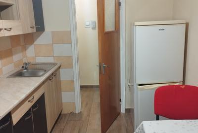 Apartament cu 2 camere decomandat, mobilat în 7 Noiembrie - 10