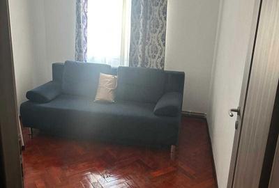 Apartament cu 3 camere semidecomandat în Girocului - 2