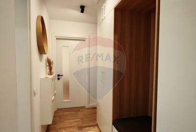Apartament cu 3 camere decomandat în Moșilor
