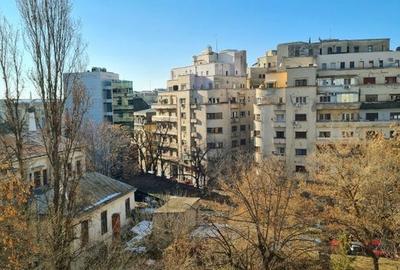 Apartament cu 2 camere semidecomandat în Cișmigiu - 1