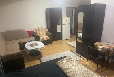 Garsonieră decomandată în Central - 2