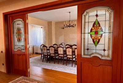 Vila de vanzare, cu 11 camere, 550 mp, zona Bariera Valcii - 7