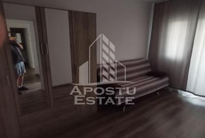 Apartament cu 3 camere, 2balcoane,2 bai, complex, centrala proprie,AC - 8