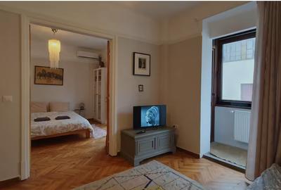 Universitate,  Italiana - 1