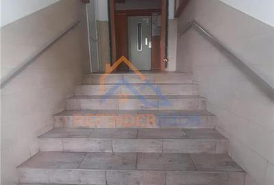 Apartament cu 3 camere semidecomandat în 1 Mai - 14