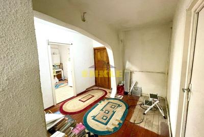 Apartament cu 3 camere decomandat în Central - 4