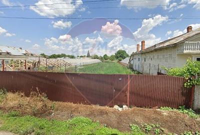 Teren Construcții intravilan de 986 mp, în Vărăști - 1