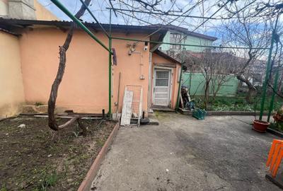 Casă individuală cu 4 camere cu Canalizare în Tomis II - 13