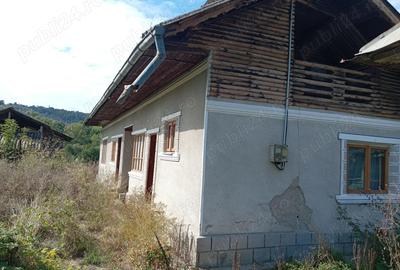 Teren si casa de vanzare aproape de SINAIA - 7