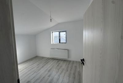 Casă cu 4 camere în Vârteju