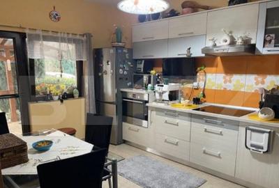 Casa de vanzare, cu 4 camere, 140 mp, zona Strada Dara - 14