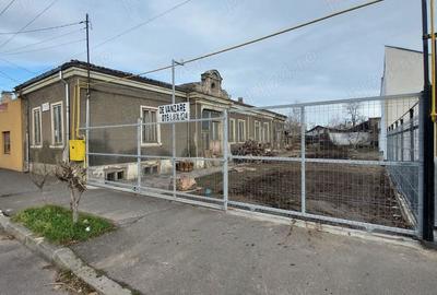 Teren de 600 mp, în Central - 3